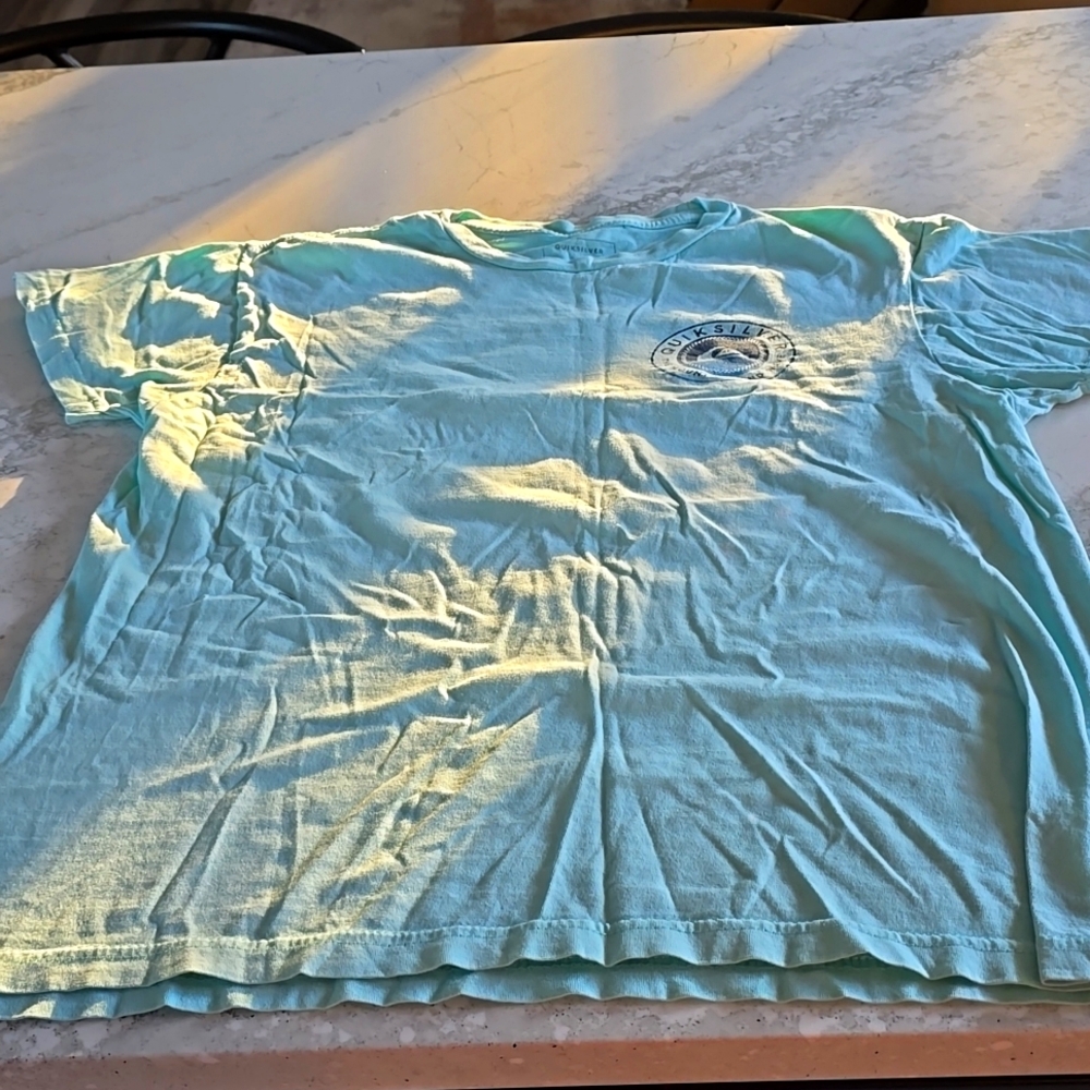 WOMENS Quicksilver medium Tee
